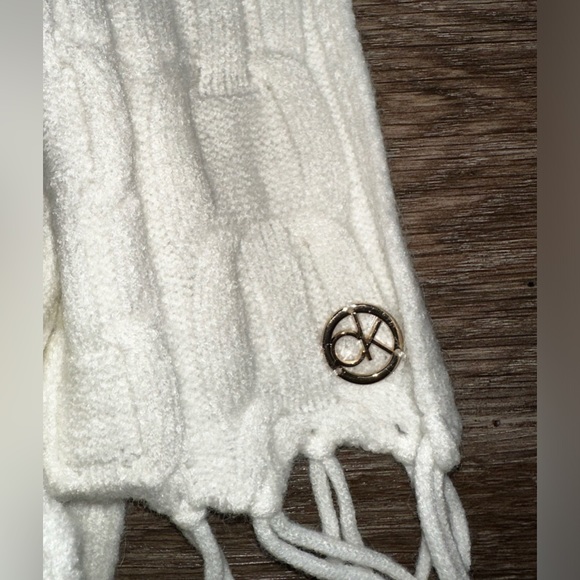 Calvin Klein Scarf - Picture 3 of 4